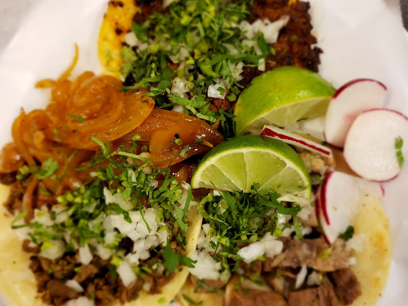 Photo of Tacos y Mariscos Lindo México